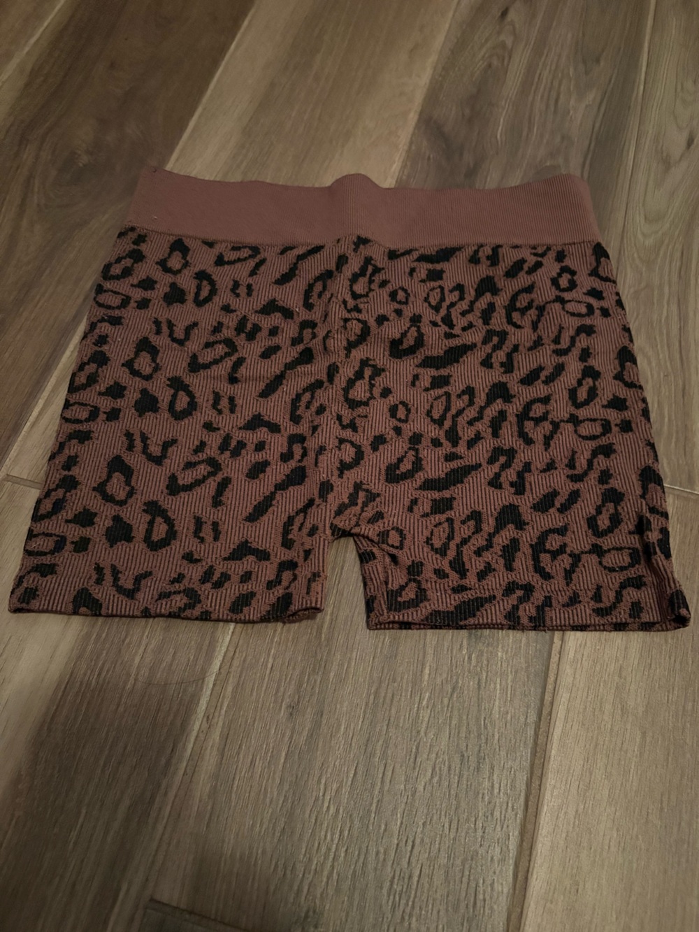 Bozzolo Mauve and Black Leopard Ribbed Bike Shorts